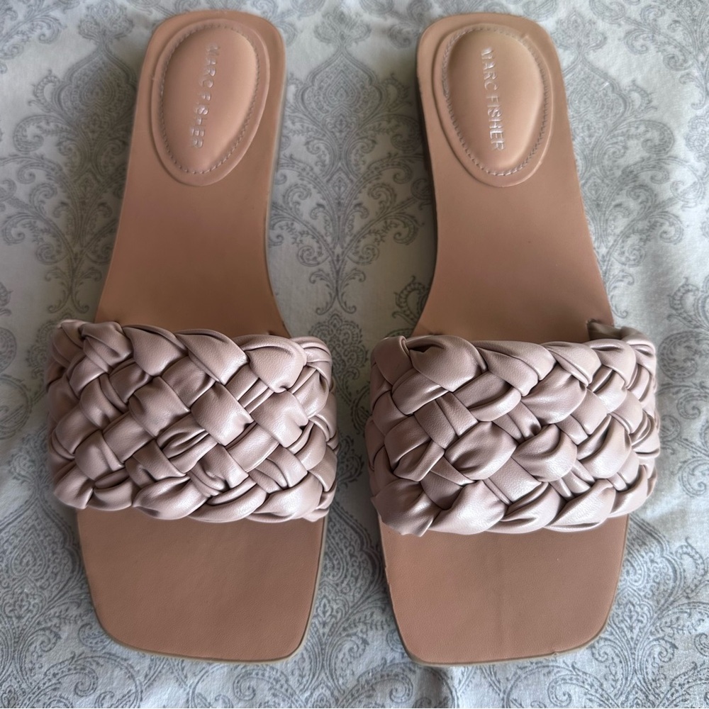 Marc Fisher Caspian Woven Slides, Size 9.5 Tan